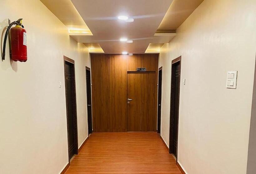 בית מלון כפרי Sp Majestic