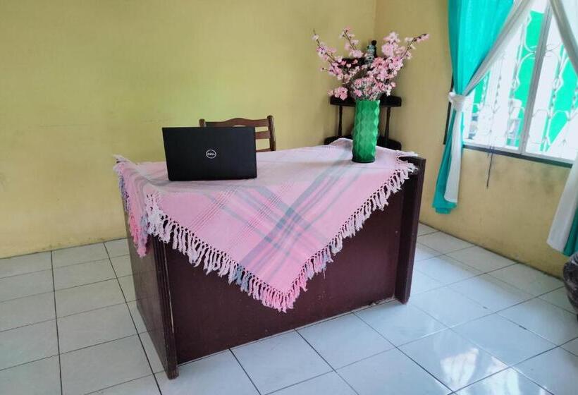 هتل Spot On 93104 Barak Tambunan
