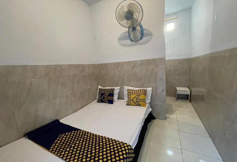 בית מלון כפרי Spot On 93149 Karman S Sari 1 Homestay Syariah