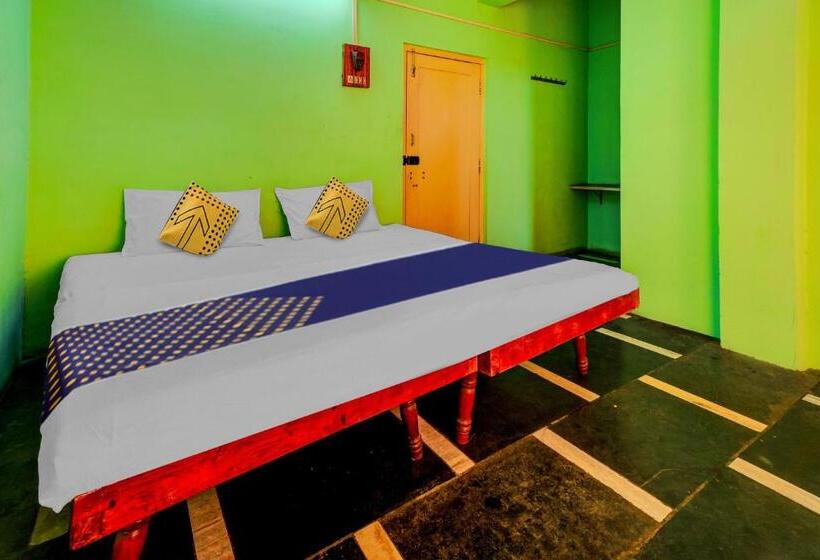 ホテル Spot On Rk