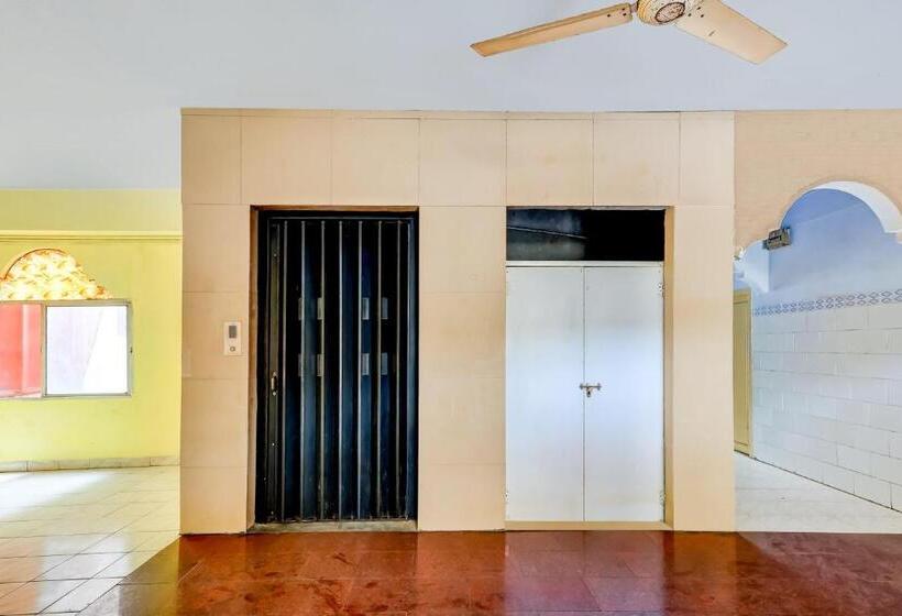 ホテル Spot On Rk