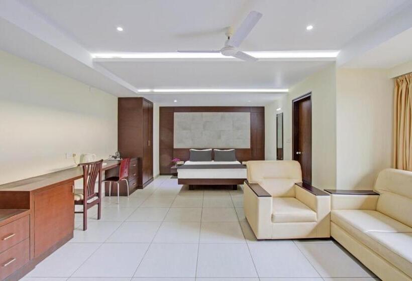 فندق Venkys Stay Inn