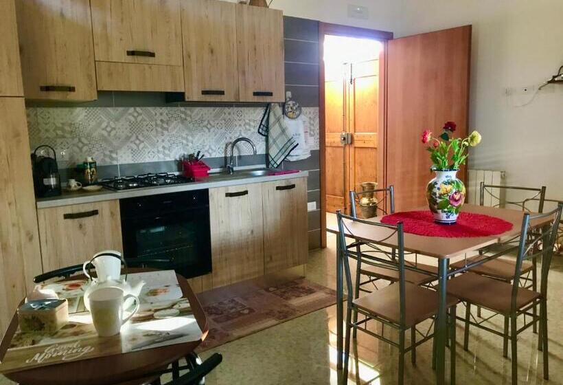 I 3 Falchi Bed & Breakfast