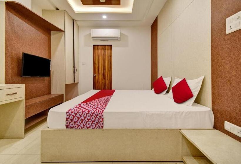 Oyo Flagship Hotel Laxmi Inn