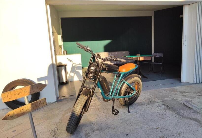 پانسیون Garage4me Pool Opcional