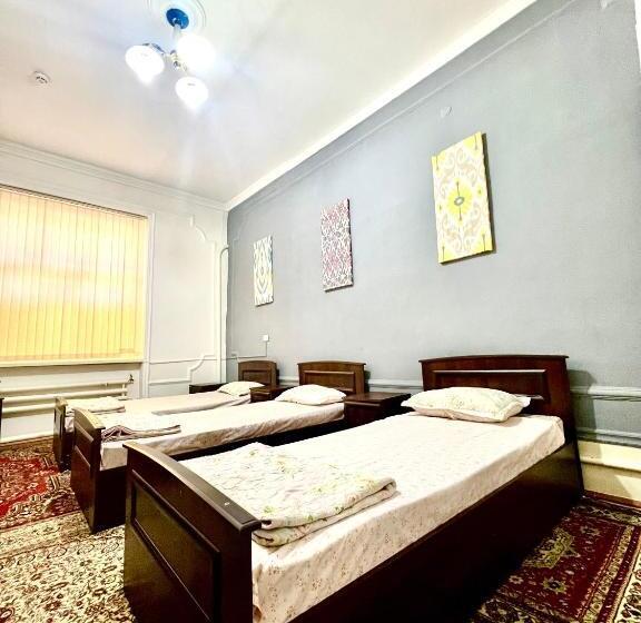 פנסיון Hello Hostel