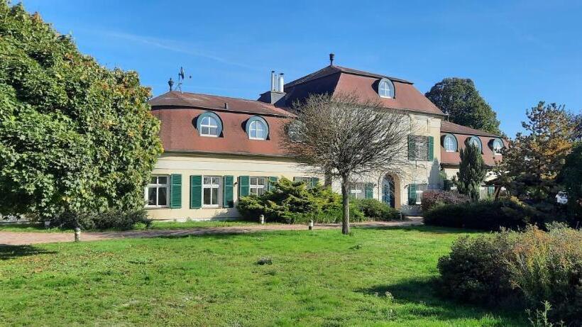 ペンション Kaštieľ Sokoľany