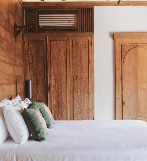 استراحتگاه Kalyana Villa Gili Air