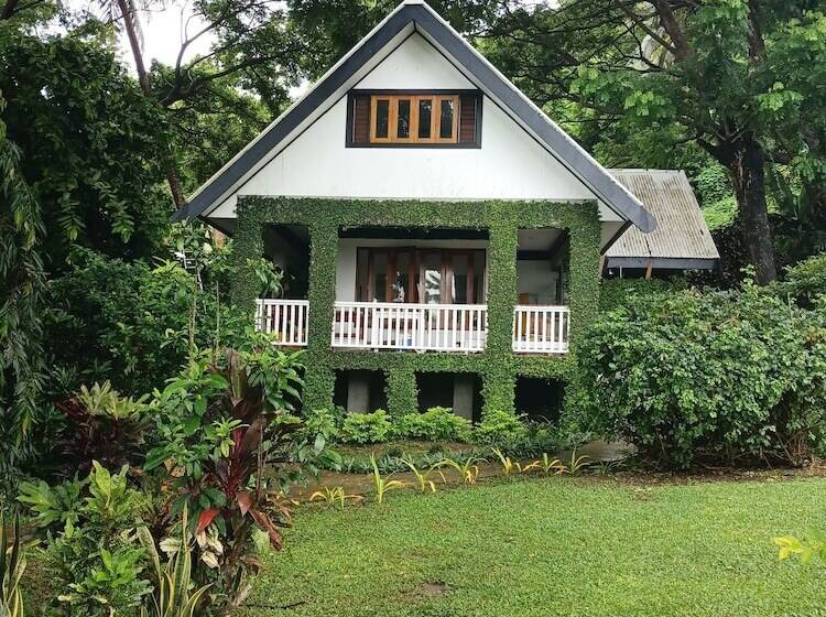 Waya Island Resort   Adults Only