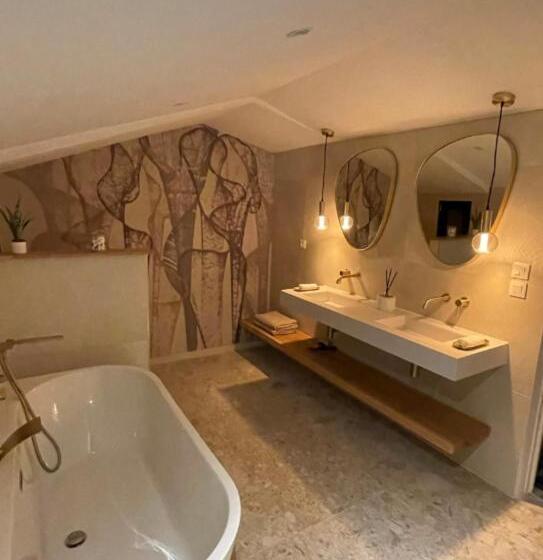 تختخواب و صبحانه Chambre D Hôtes Villa Pierredon