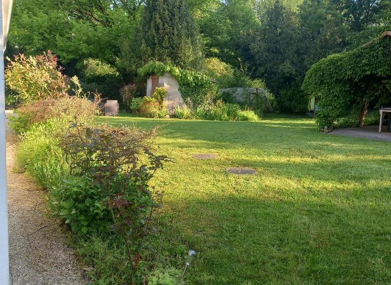 تختخواب و صبحانه La Gisière, Chambres D Hôtes