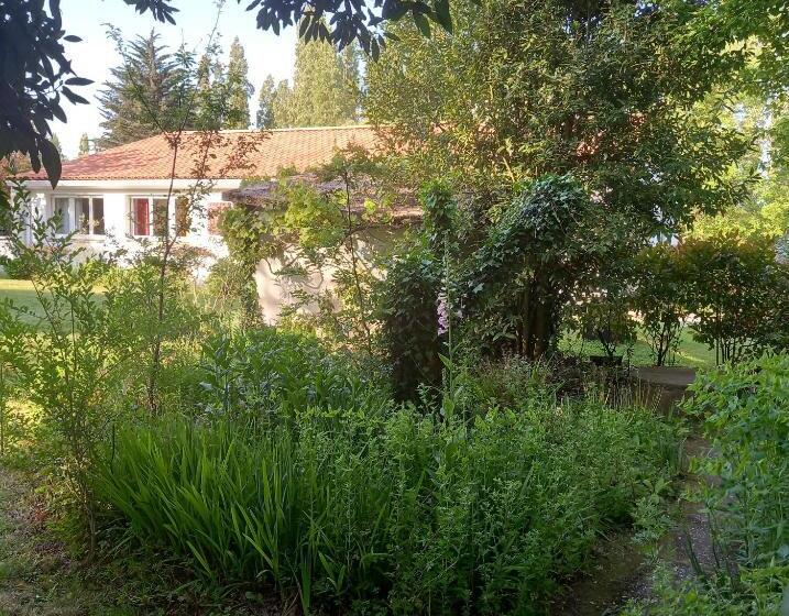تختخواب و صبحانه La Gisière, Chambres D Hôtes