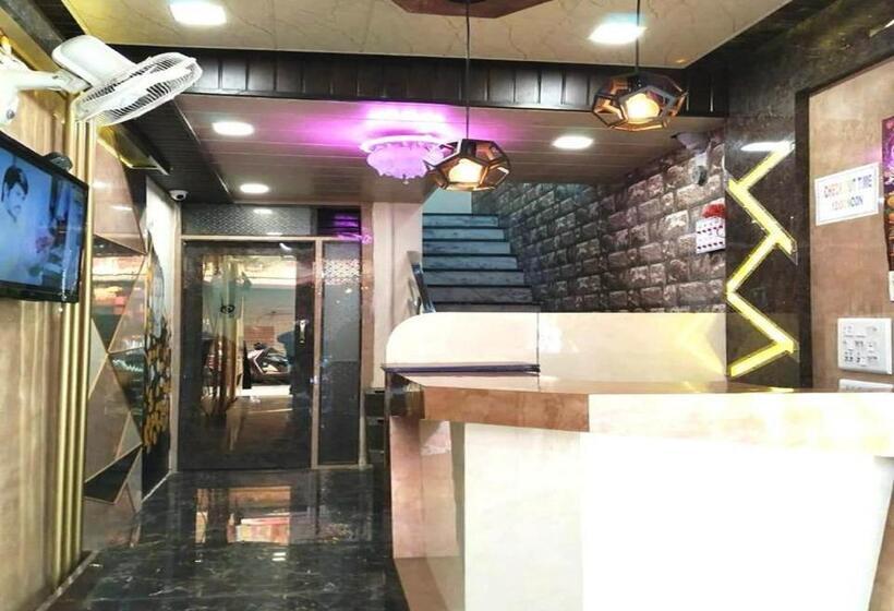 تختخواب و صبحانه The Mangal Inn By Stayapart