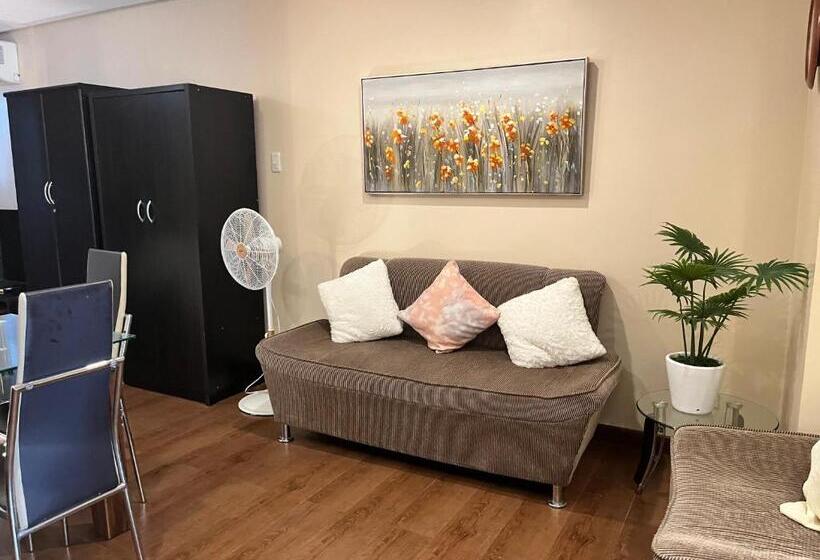 هتل Appleone Ayala Condo With Balcony