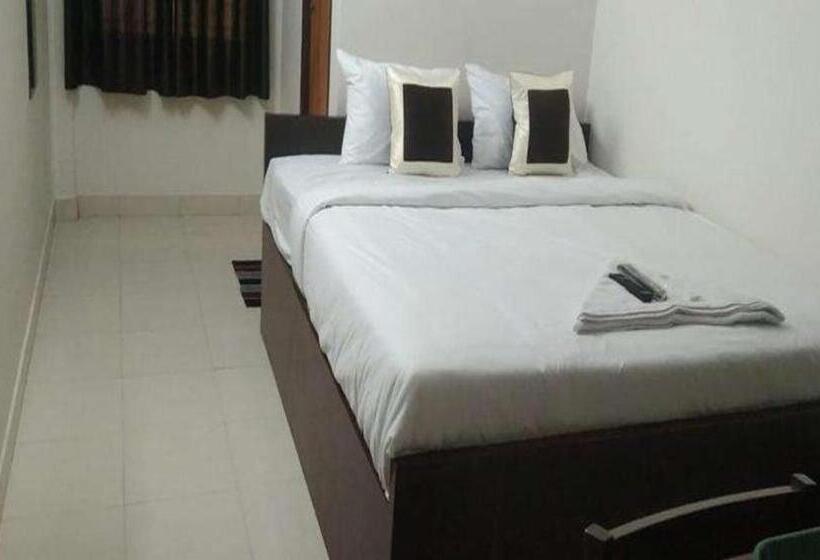 هتل Fabexpress Epic Residency   Nr Dlf It Park & Chennai Trade Center