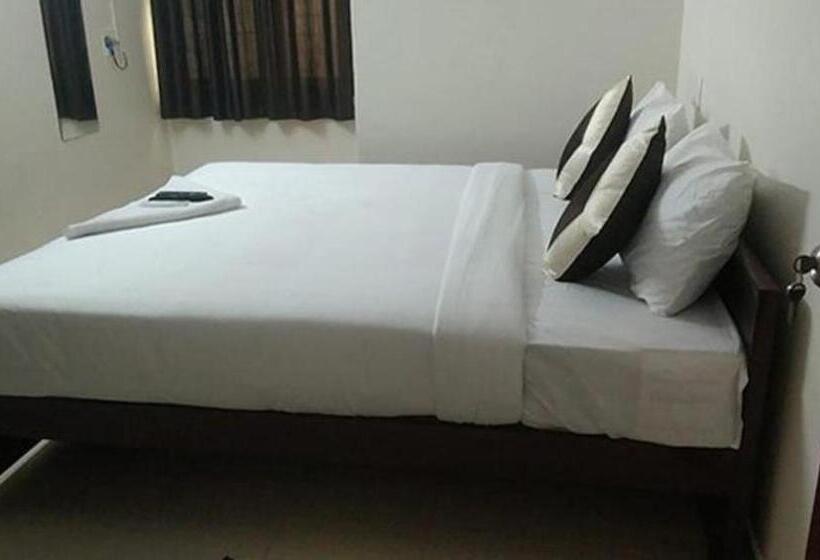 هتل Fabexpress Epic Residency   Nr Dlf It Park & Chennai Trade Center