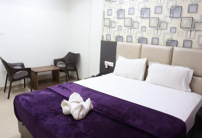 هتل Libra Cottage