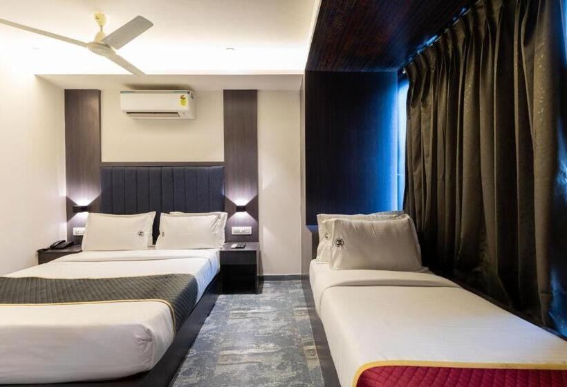هتل O Rooms Near Mumbai International Airport