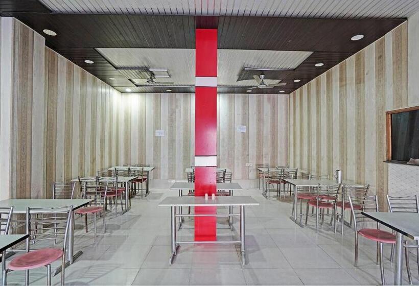 Отель Oyo Flagship Sk