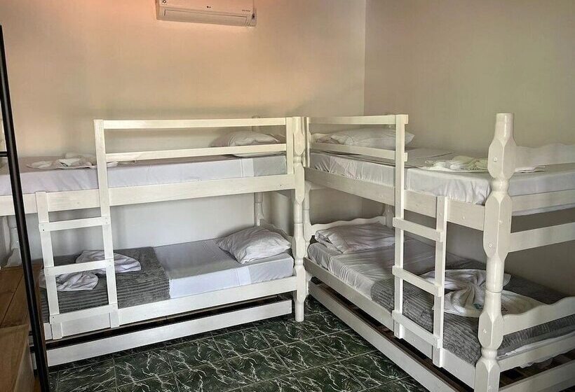 בית מלון כפרי & Pousada    Luziânia