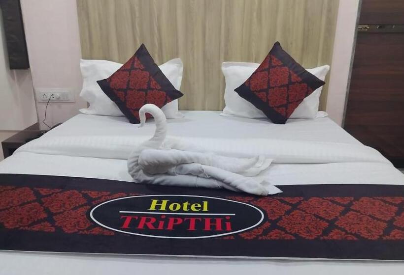 ホテル O Tripthi Lodging & Boarding