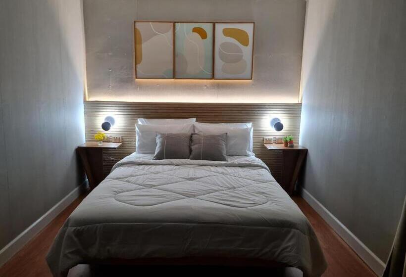 Ooni Hostel Moalboal