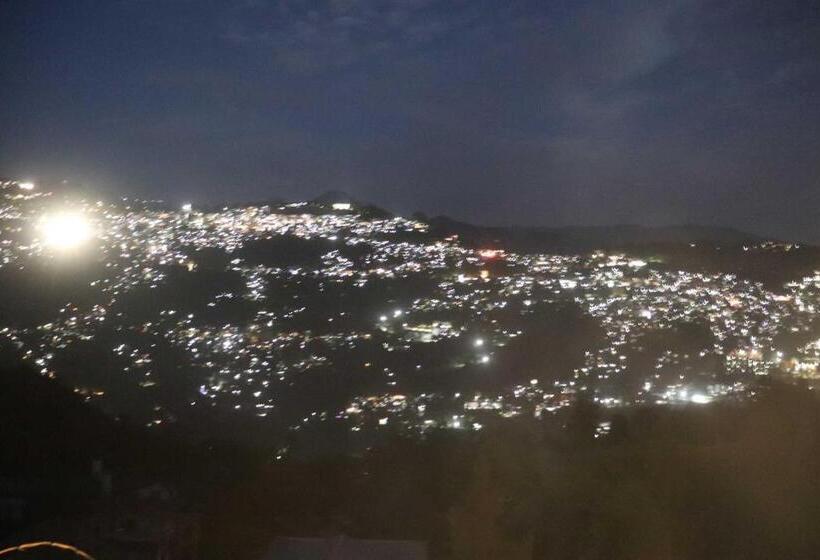 فندق Soltee
