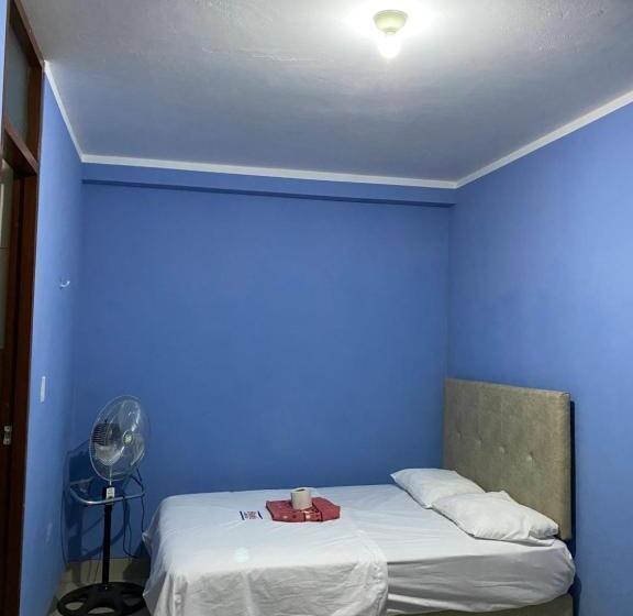 پانسیون Latorre Hostal