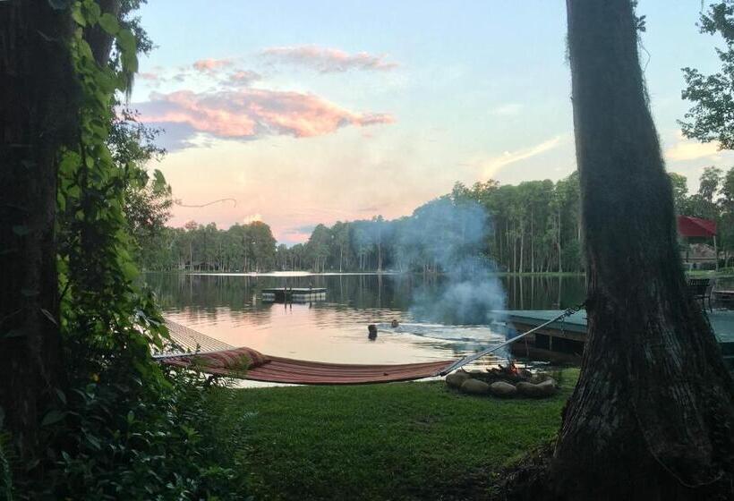 بنسيون Little Cypress Cozy Suite