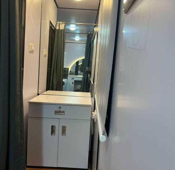 بنسيون The Croft Container Stay