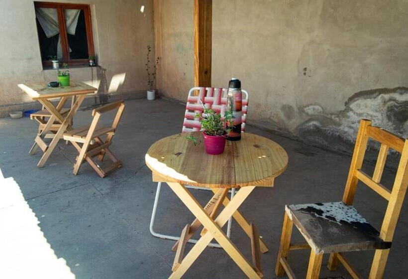 Acusi Hostel Camping