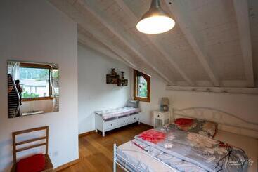 住宿加早餐  Zimmer Mit Eigenem Badezimmer