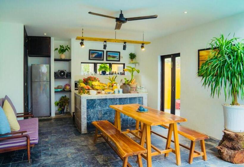 Cozy Beach Villa Hoi An