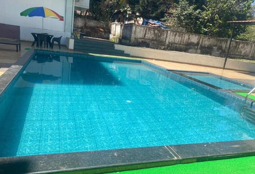 호텔 Aqualura, Goa