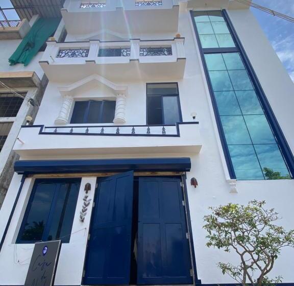 هتل Travstel & Casa De Neel