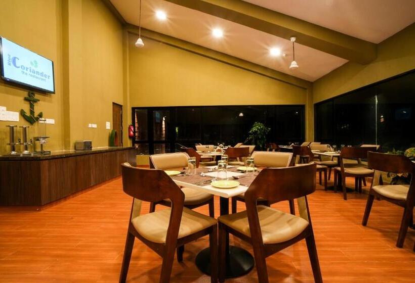 فندق Gaurav Lords Resort