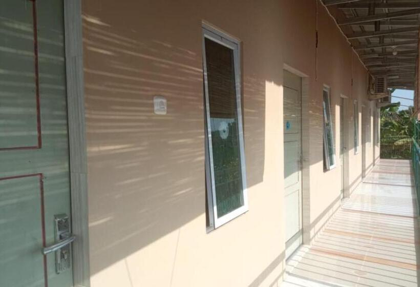 호텔 Oyo 93100 Harapan Homestay Syariah