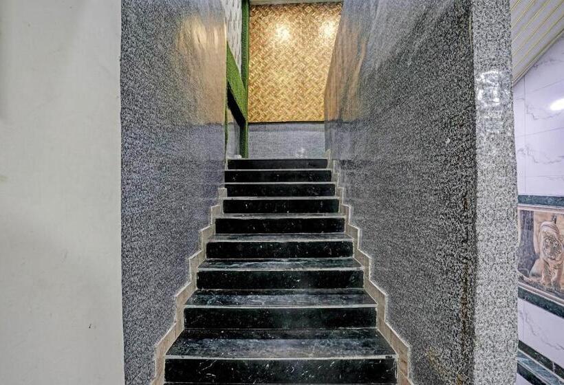 호텔 O Sai Villa Lodging & Bording