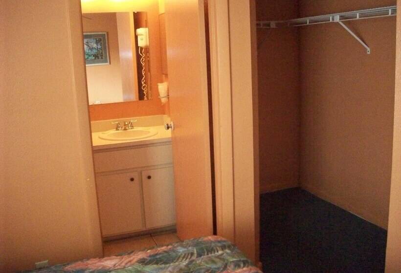 All Suite Motel