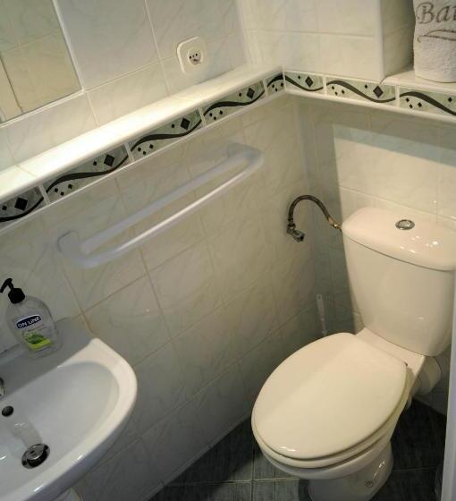 Hotel Agis Pokoje Gościnne