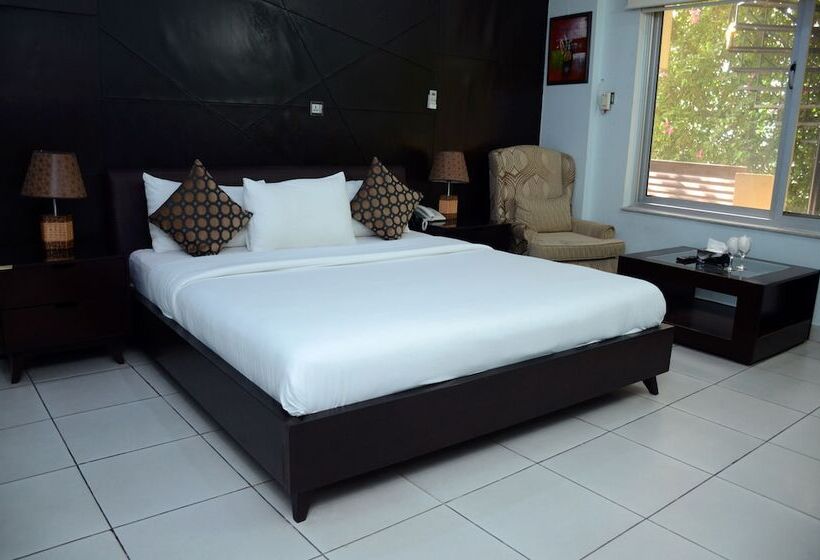 هتل Gofas Lodge