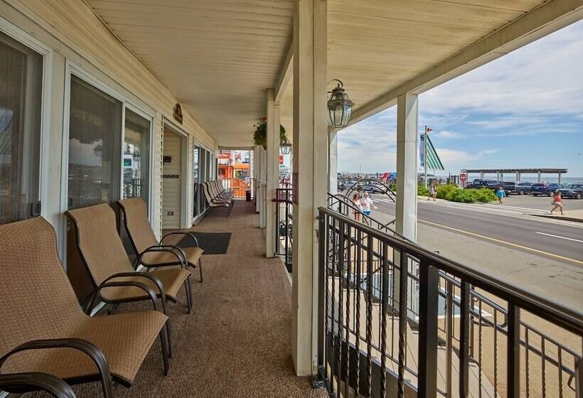 هتل Hillcrest Inn