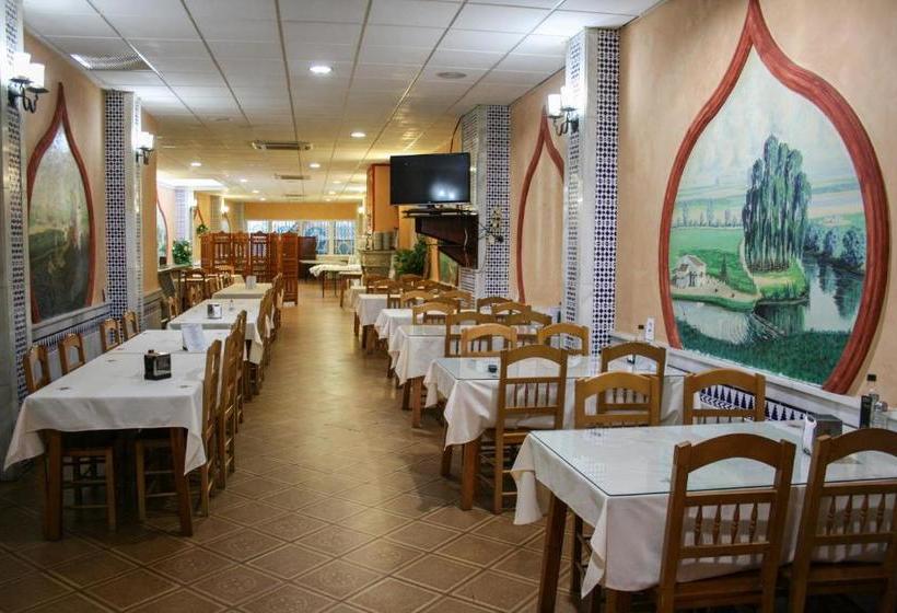 Отель Hostal El Emigrante