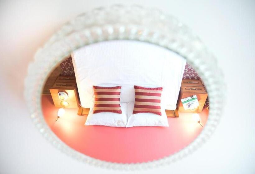 ホテル I Restauracja Brochów