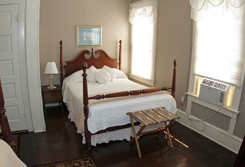 Отель Jarrett House