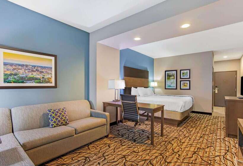 هتل La Quinta By Wyndham Cullman