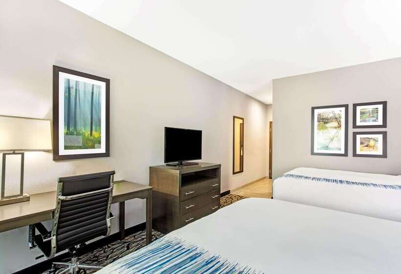 هتل La Quinta By Wyndham Cullman