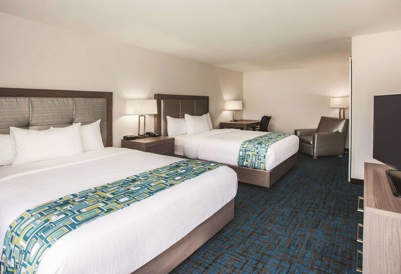 هتل La Quinta By Wyndham St. Paul Woodbury