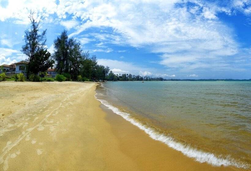 Pantai Indah Lagoi Bintan