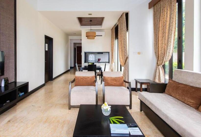Sabah Beach Villas & Suites